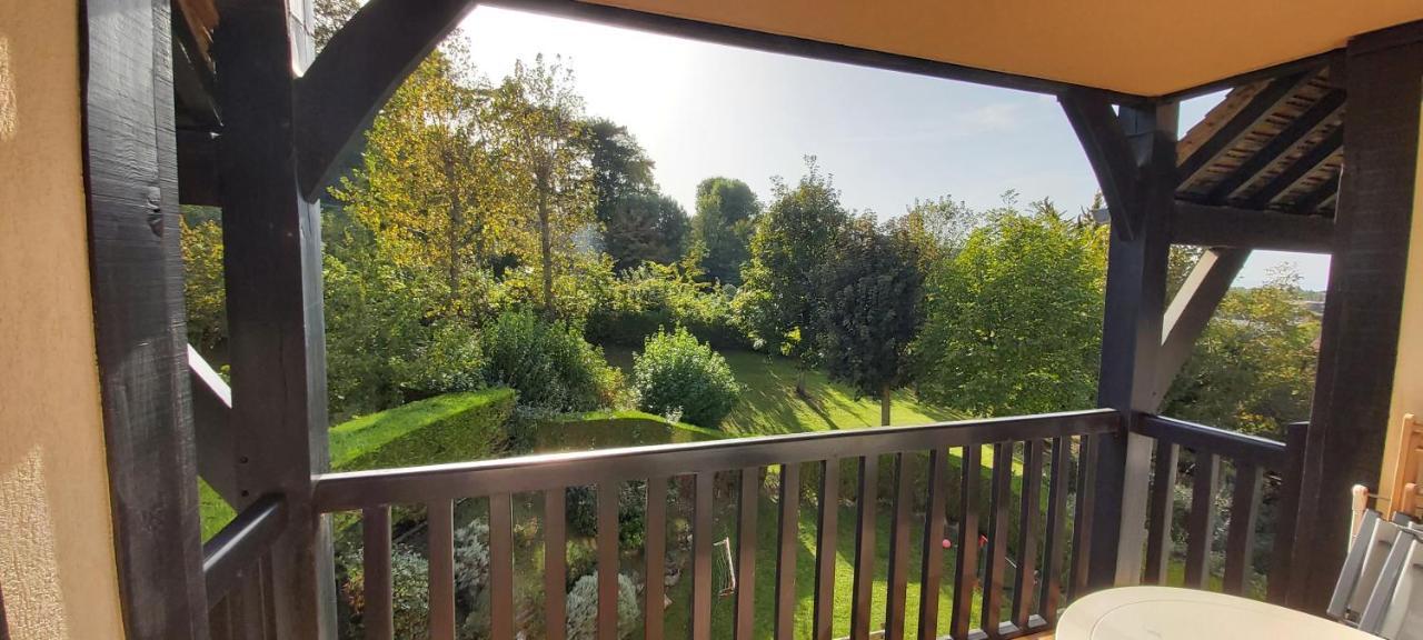 Appartement Domaine Des Yearlings Deauville Esterno foto